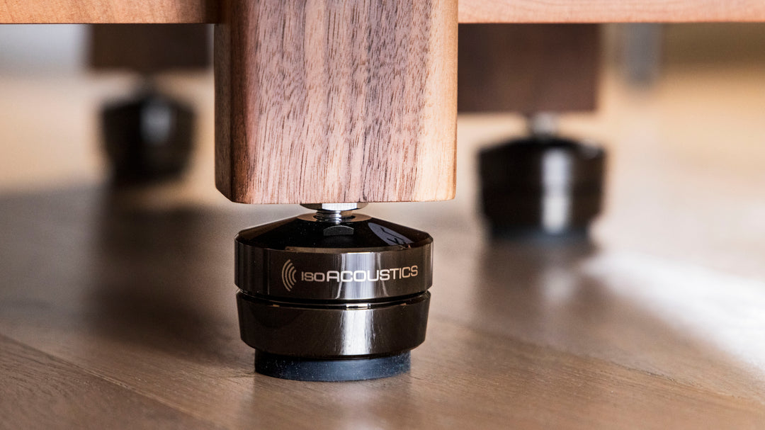 ECHELON II Audio Rack – Maple Shelves with Cherry Legs