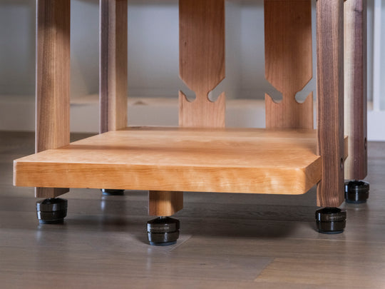 ECHELON II Audio Rack – Maple Shelves with Cherry Legs