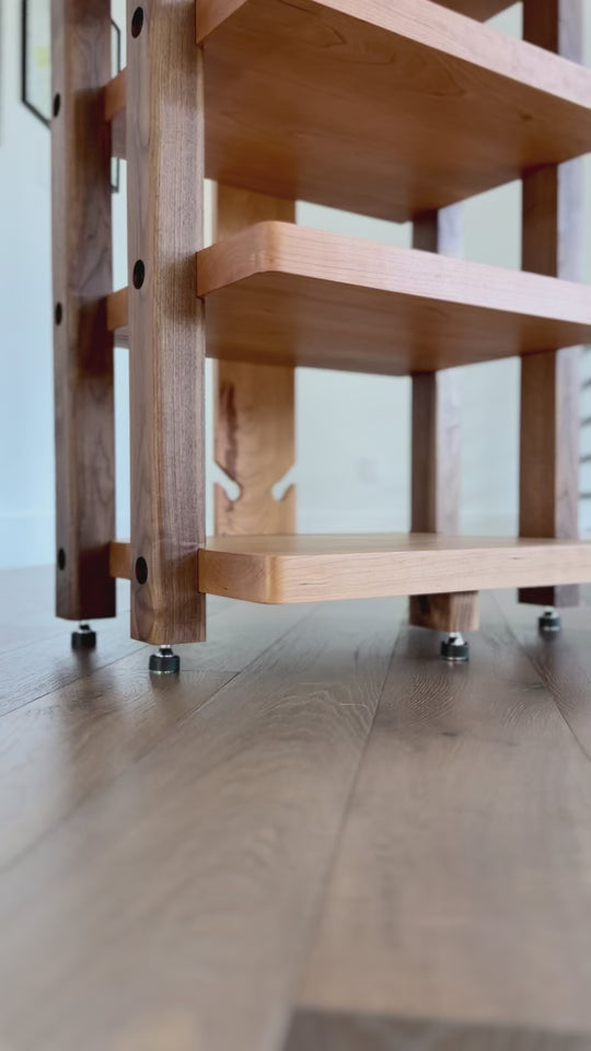 ECHELON HD Audio Rack – Cherry Shelves & Walnut Legs