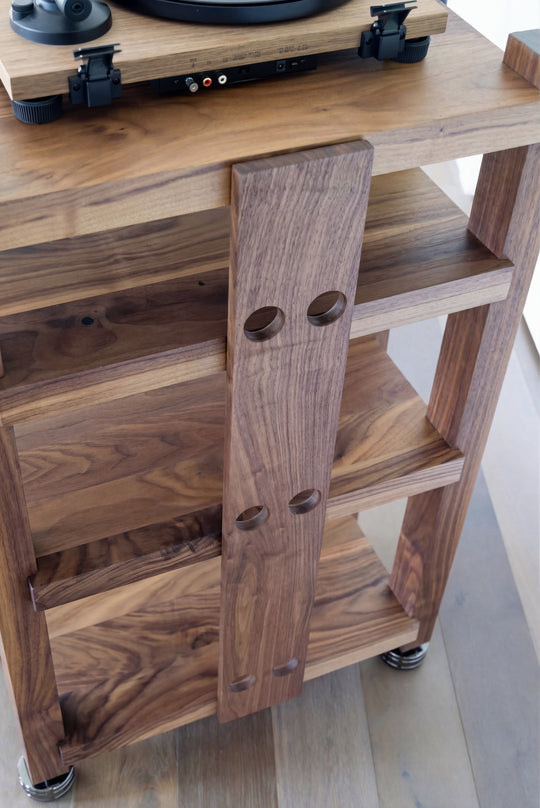 ECHELON HD Audio Rack in Walnut with IsoAcoustic GAIA-TITAN Feet