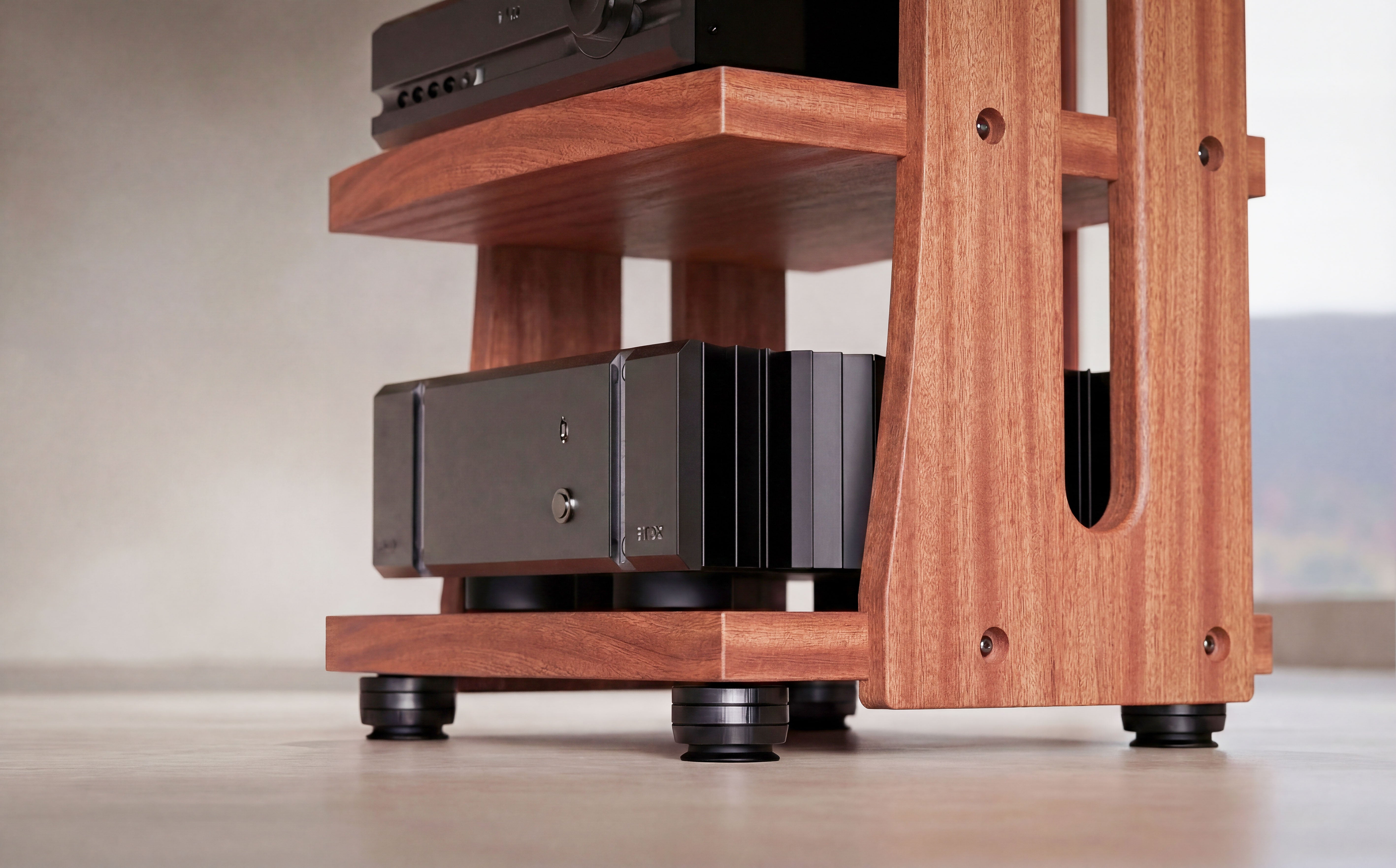 CONTOUR Audio Rack - Sapele – Deep Lake Audio